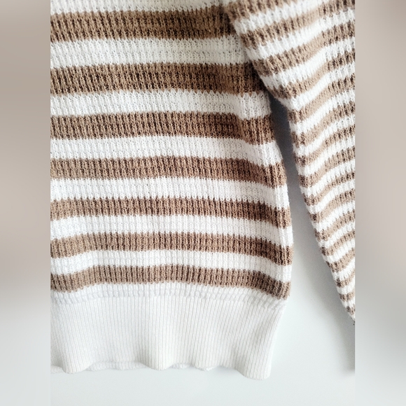 Express Men's 100% Cotton Knit Crew Neck Striped Sweater Biege/White Small - Picture 8 of 16